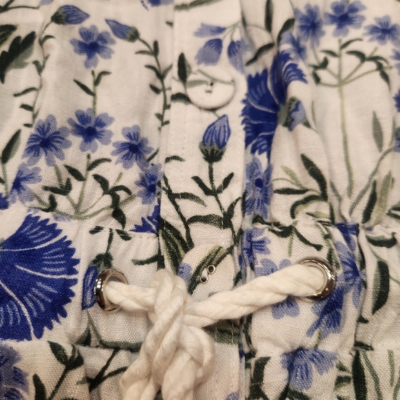 Petal + Pup Floral Romper Size Small - Picture 4 of 5